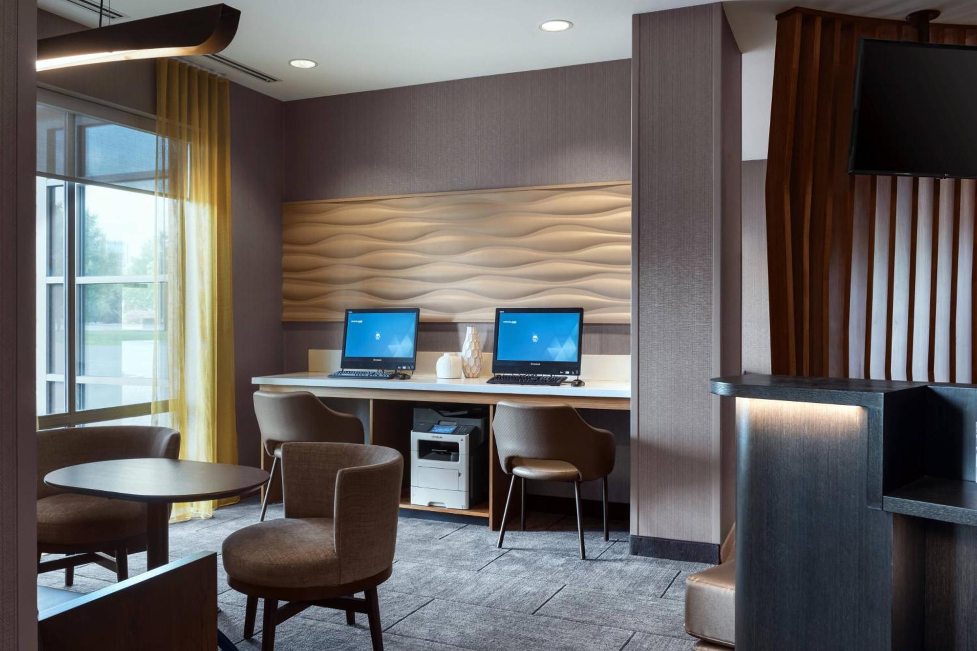 Springhill Suites By Marriott Syracuse Carrier Circle East Syracuse Exteriör bild