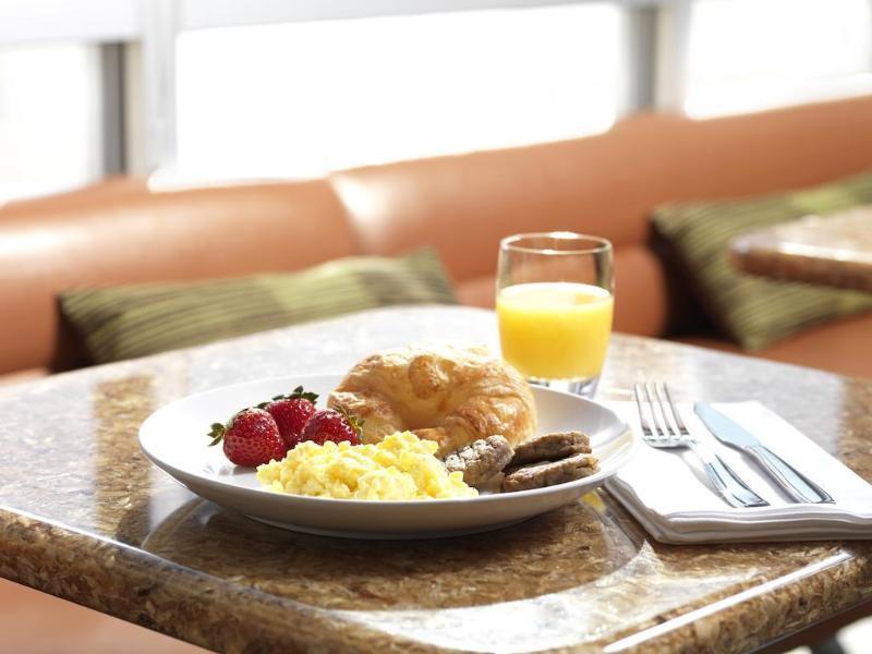 Springhill Suites By Marriott Syracuse Carrier Circle East Syracuse Exteriör bild